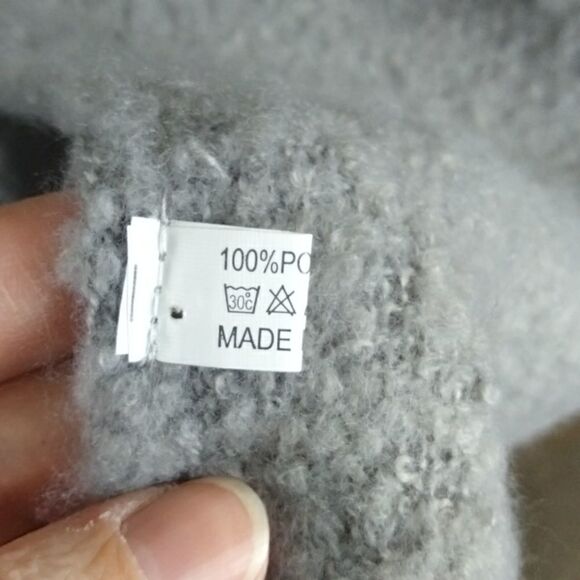 Gray wrap fringe soft‎ 20x72 - Picture 4 of 6